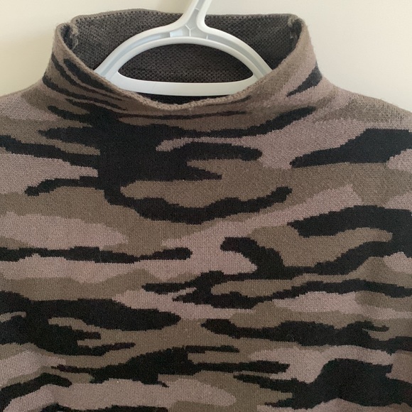 Camo sweater - Picture 3 of 4